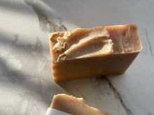 Load image into Gallery viewer, Goat milk, Honey & Oats Soap Bar
